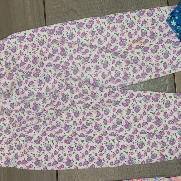 Bundle of 12 Month Carters Leggings - Picture 4 of 6